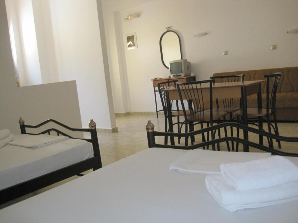 Sfinias Apartments Kali Limenes Rum bild